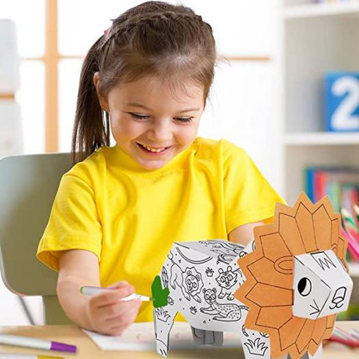 X'inhi s-sinifikat li tħeġġeġ lit-tfal jilagħbu ma 'ġugarelli edukattivi DIY?